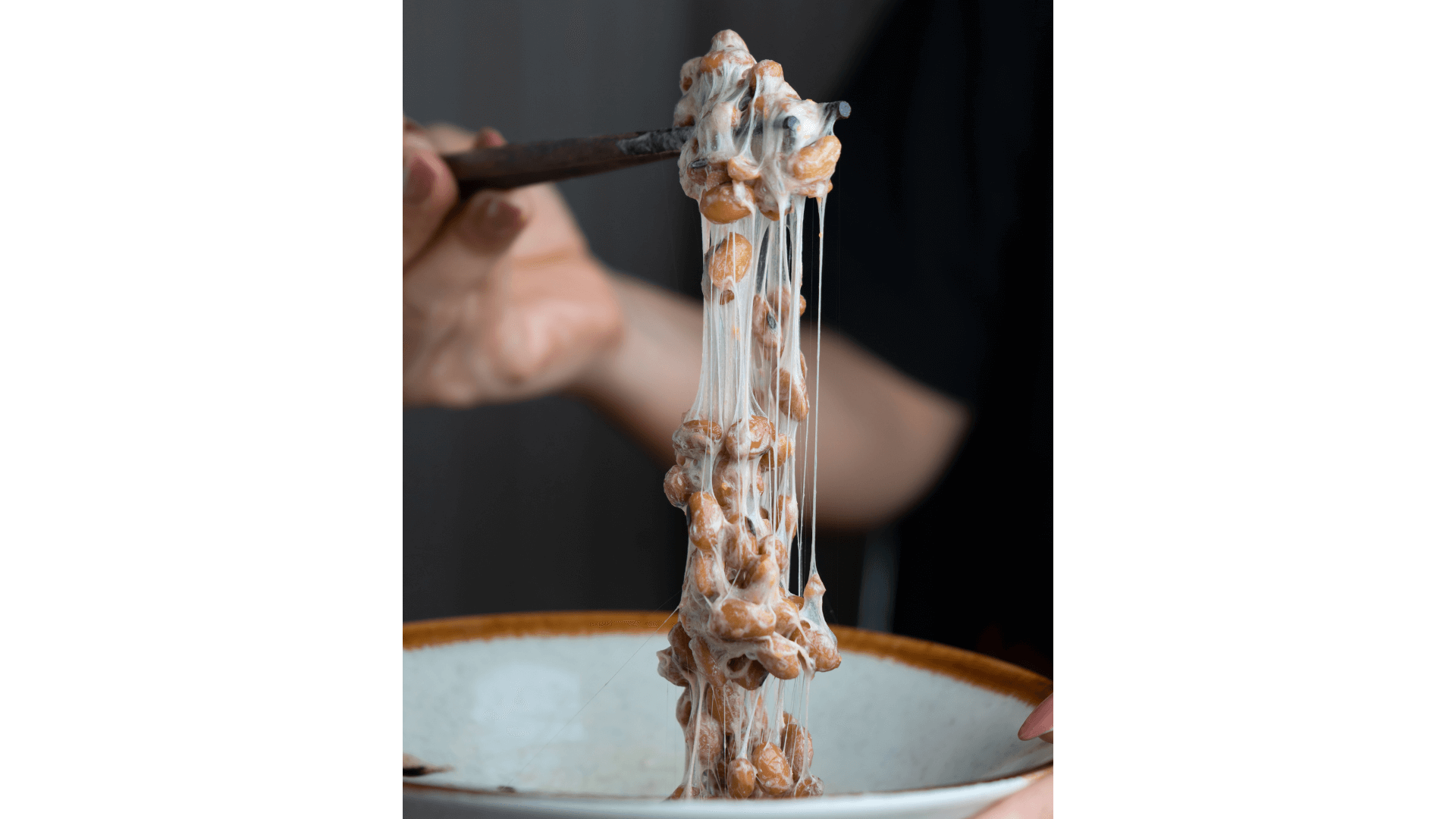 Natto stringiness that doesn’t seem to go away even after you’ve taken a bite Stringy Japanese Fermented Soy Beans